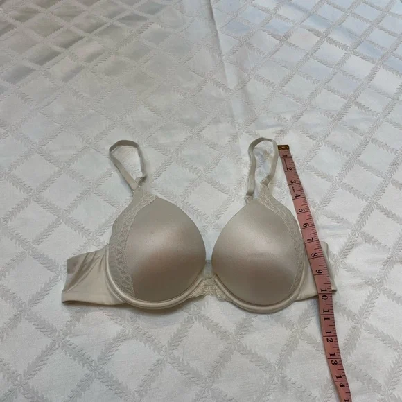Maidenform Comfort Devotion 36B bra - Picture 2 of 5